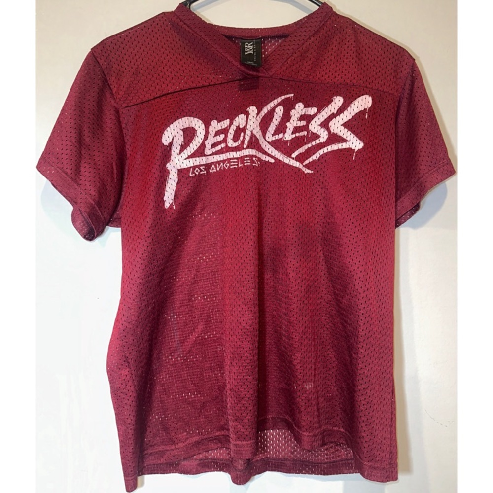 Zumiez Young & Reckless LA Red Basketball Jersey Style V-Neck T-Shirt Size S